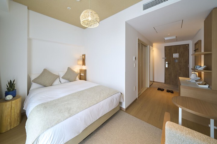 Room 10 of 79