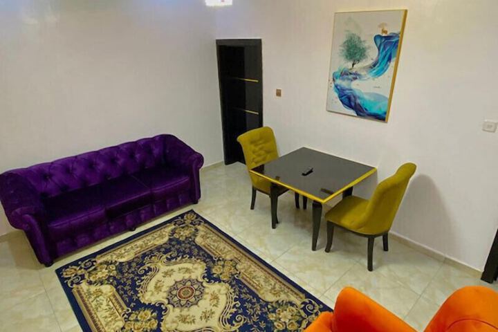 Room 3 of 27