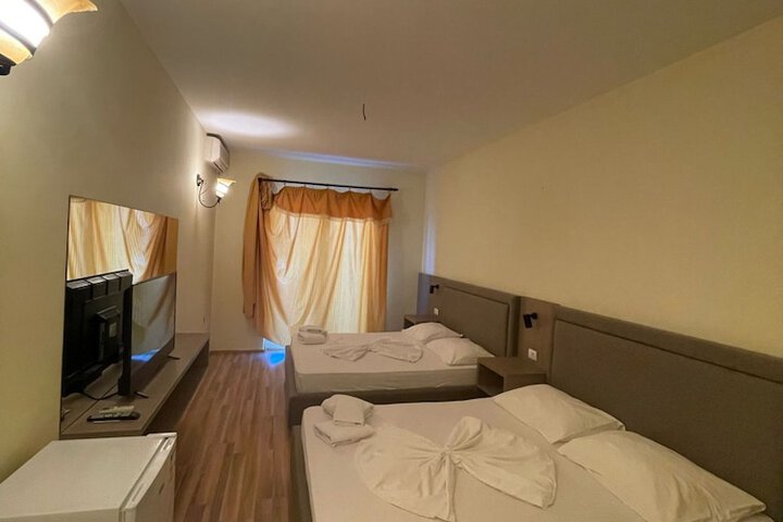 Room 3 of 13
