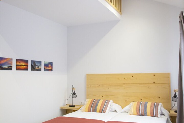 Room 15 of 164