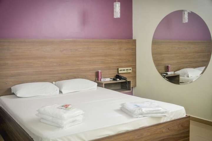 Room 12 of 62