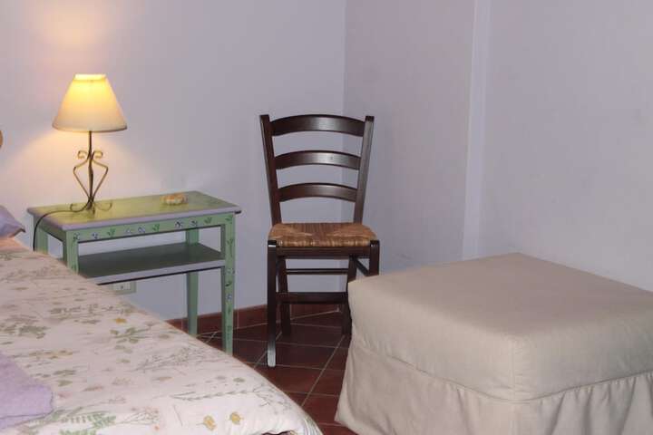 Room 9 of 41