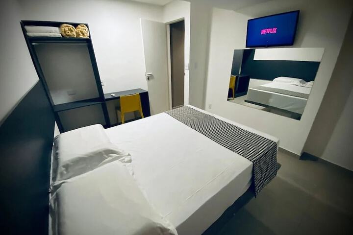 Room 3 of 42