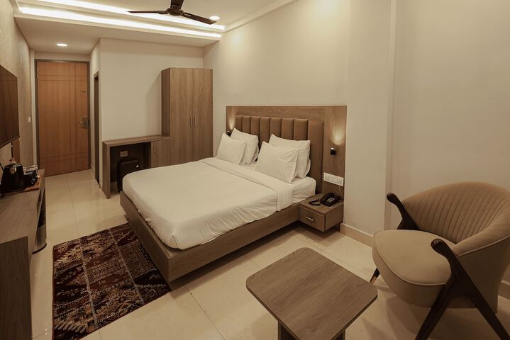 Room 15 of 64