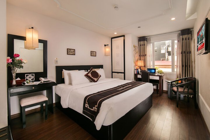 Room 20 of 106