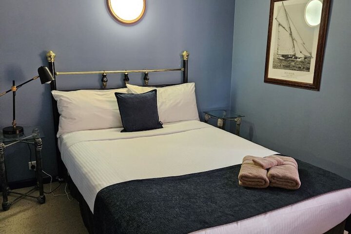 Room 26 of 74