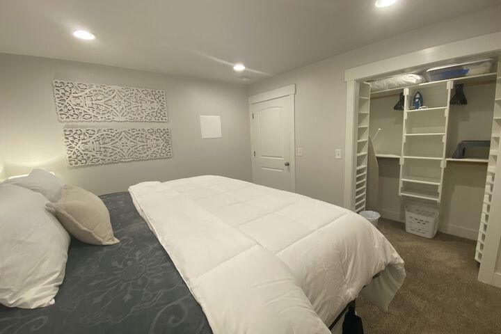 Room 35 of 426