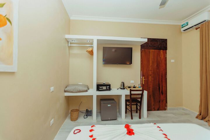 Room 35 of 107