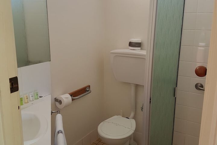 Room 28 of 51