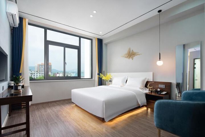 Baoting Haoyue Boutique Hotel