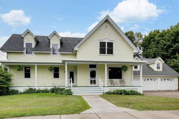 Dr Combackers Historic 1880s Home