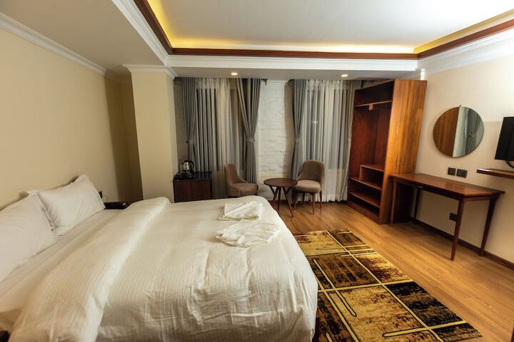 Room 15 of 39