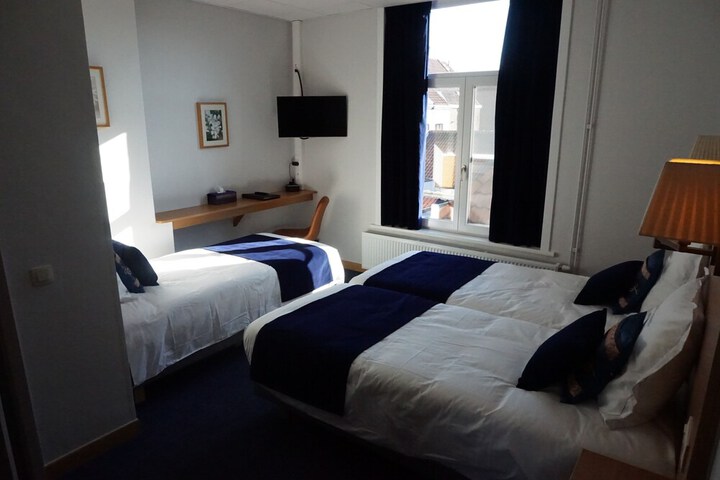Room 20 of 112