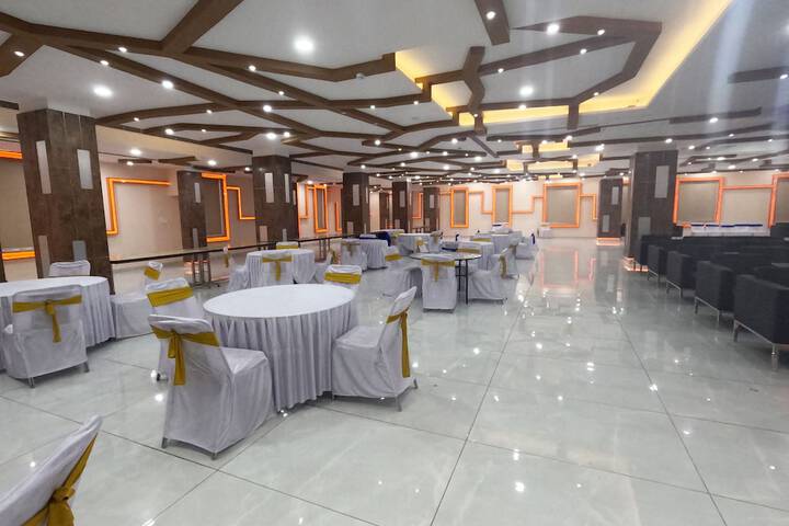 Business Center 63 of 71