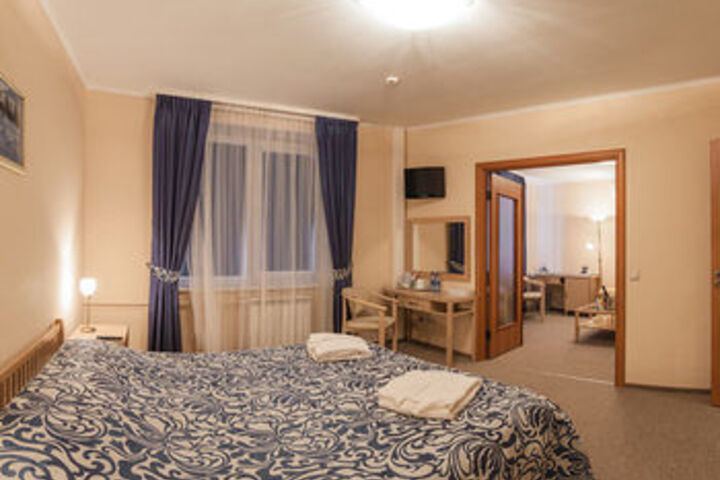 Room 16 of 44
