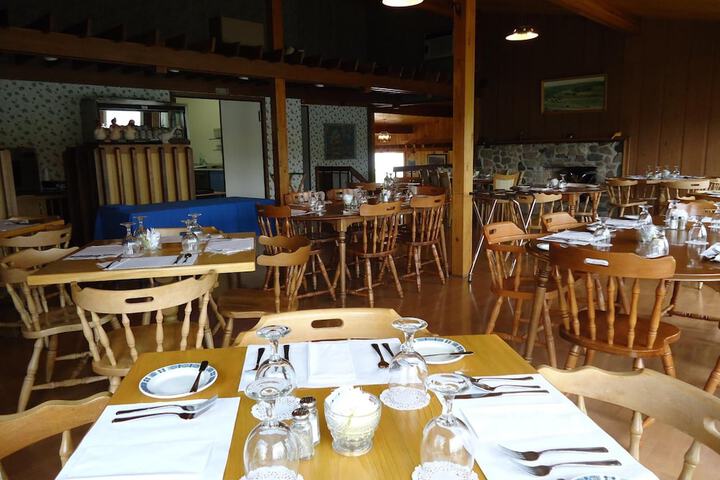 Dining 20 of 50