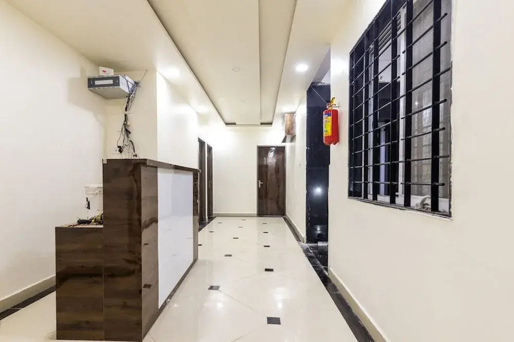 Room 12 of 13