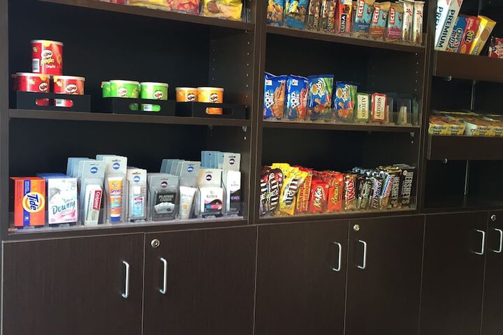 Snack bar
