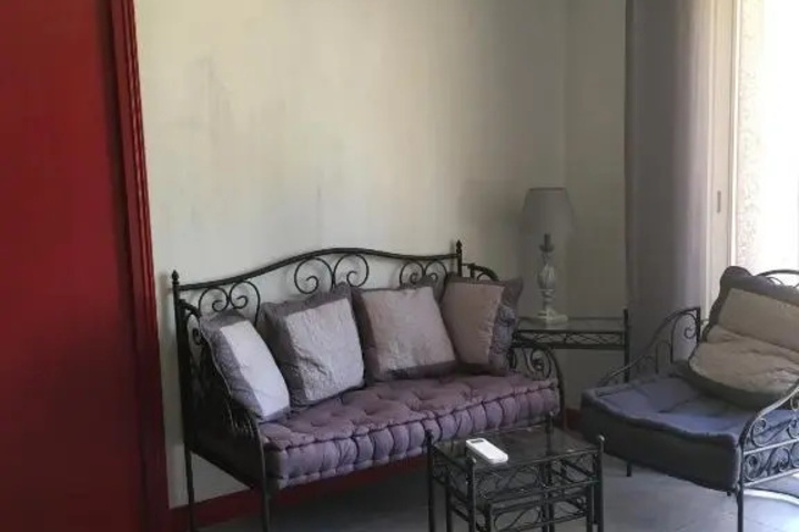 Room 4 of 6