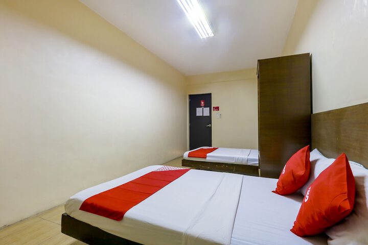 Room 7 of 84