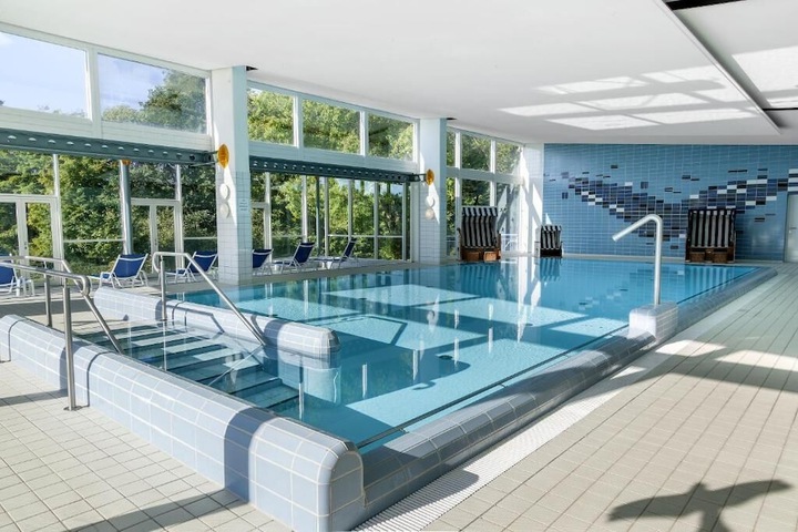 Hotel Pool