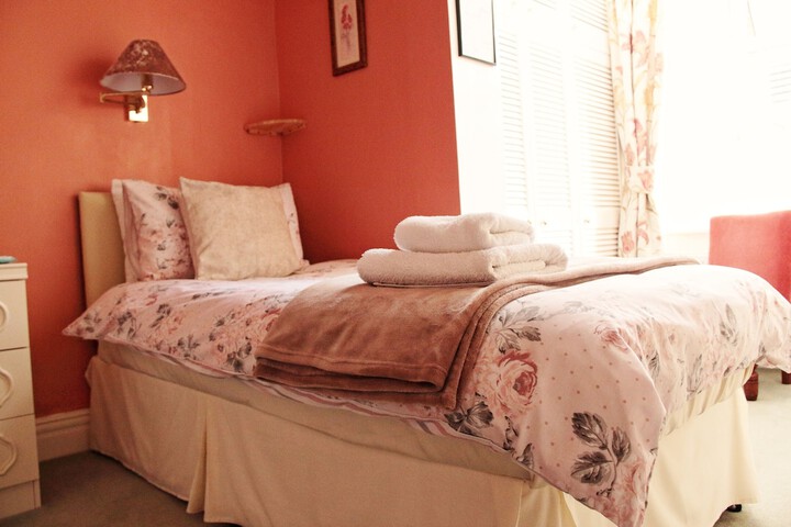 Room 8 of 44