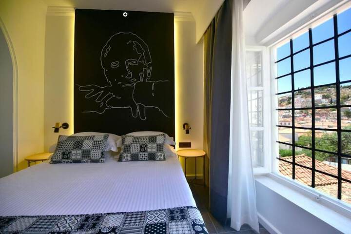 Room 14 of 62