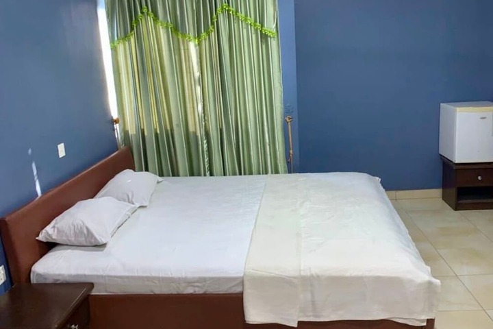 Onayaa Hotel
