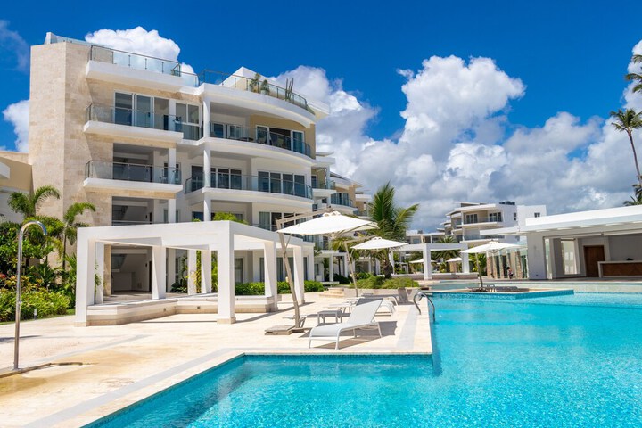 Sundeck 58 of 62