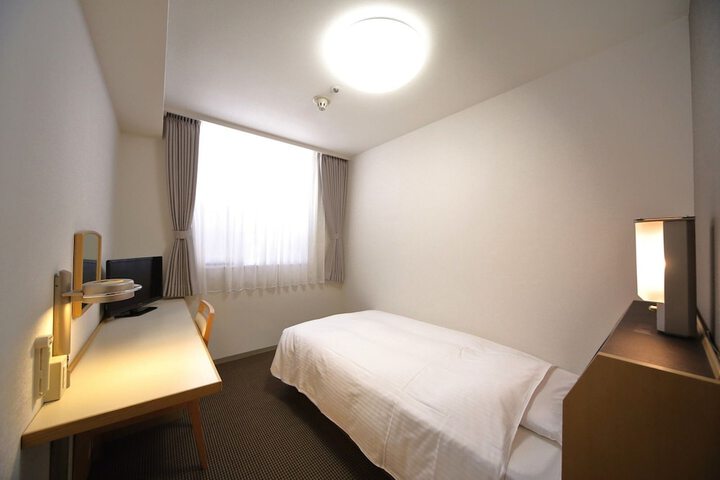Room 11 of 65