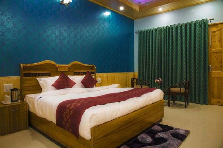 Room 3 of 47