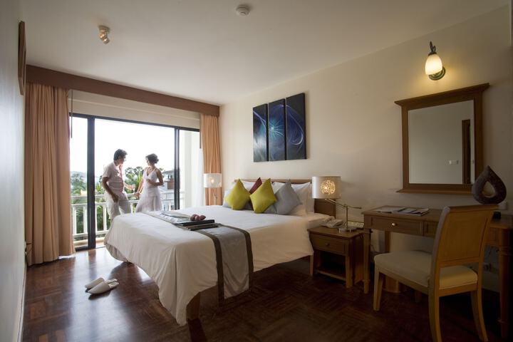 Room 4 of 60