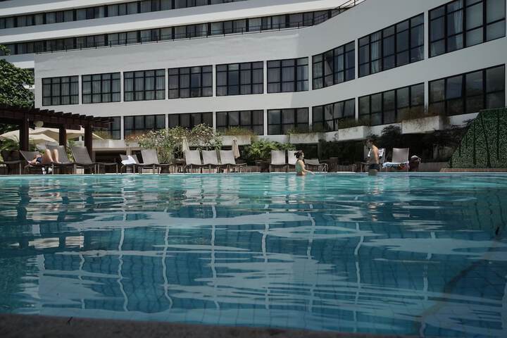 Hotel Pool