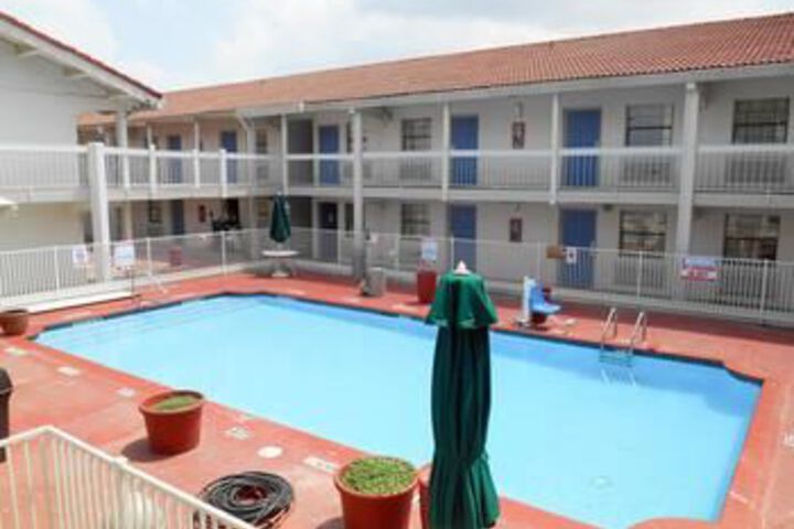 Pool 6 of 6