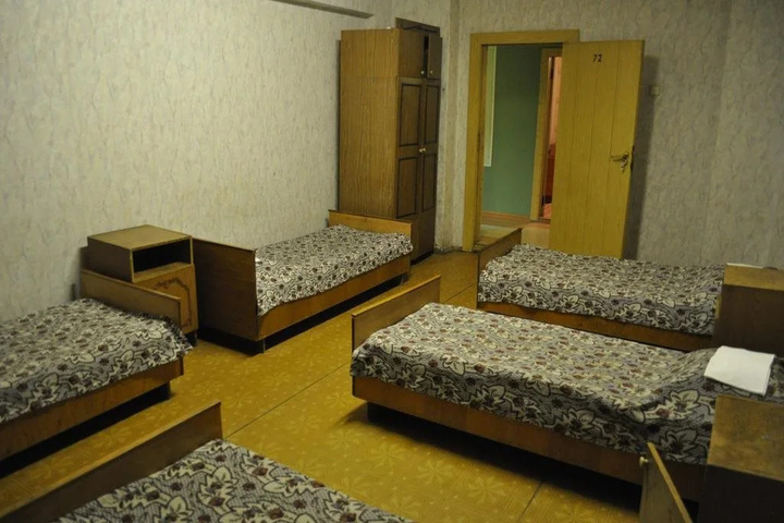 Room 3 of 9