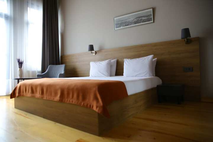 Room 36 of 72