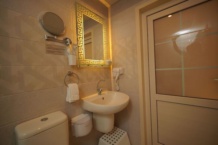 Room 45 of 61