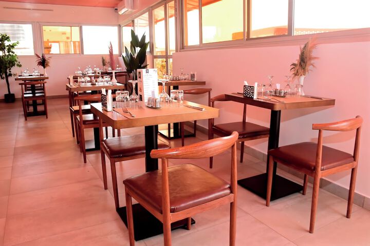 Dining 63 of 74