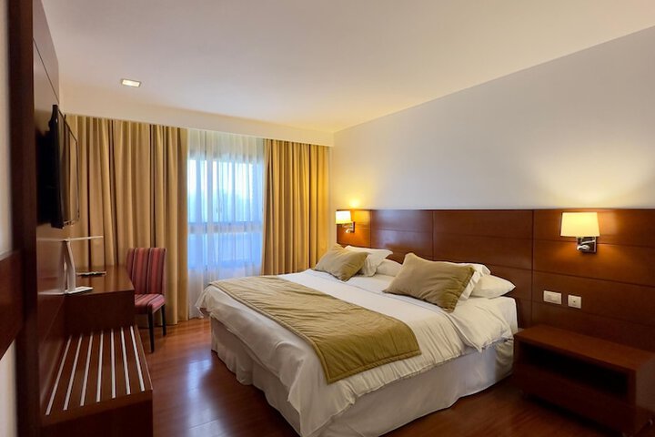 Room 2 of 19