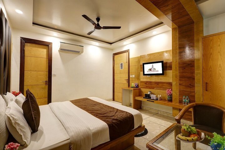 Room 7 of 31