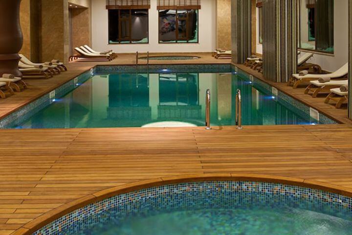 Pools & Facilities