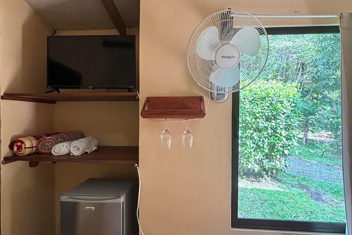 Room 10 of 23