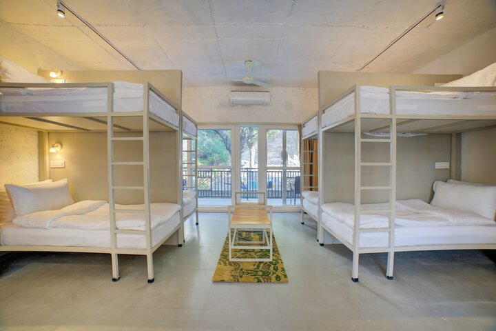 Room 10 of 23