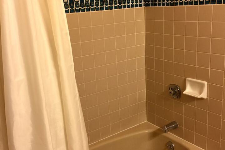 Room 66 of 82