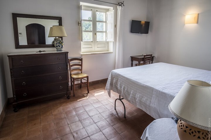 Room 8 of 72