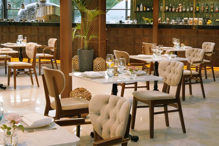 Dining 56 of 124