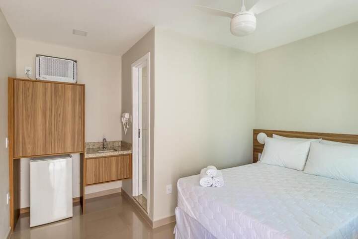 Room 4 of 25
