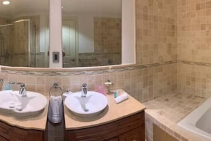 Room 169 of 230