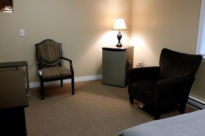 Room 4 of 19