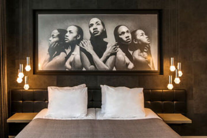 Room 7 of 17